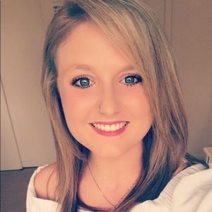 Meet your Posher, Annie